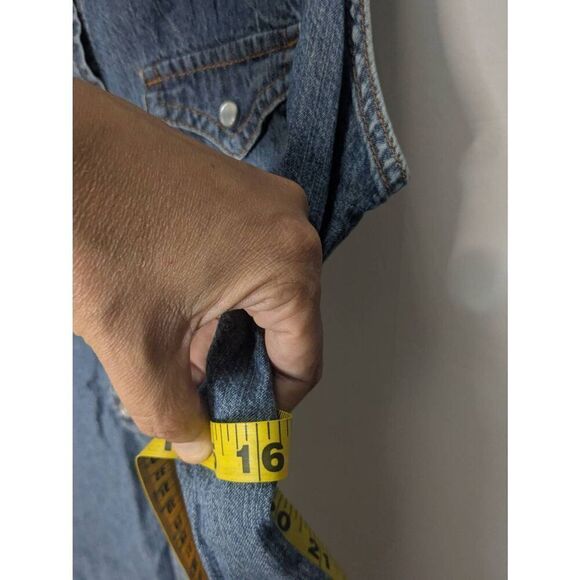 Vintage Levis Light Denim Pearl Snap Yoked Vest S Small - Picture 4 of 7